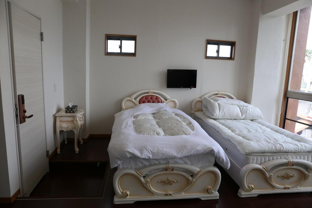 Izu 4 Sea Ocean Reinforced Con Double Bed Seaview Shared Bathroom Share Atami  Buitenkant foto